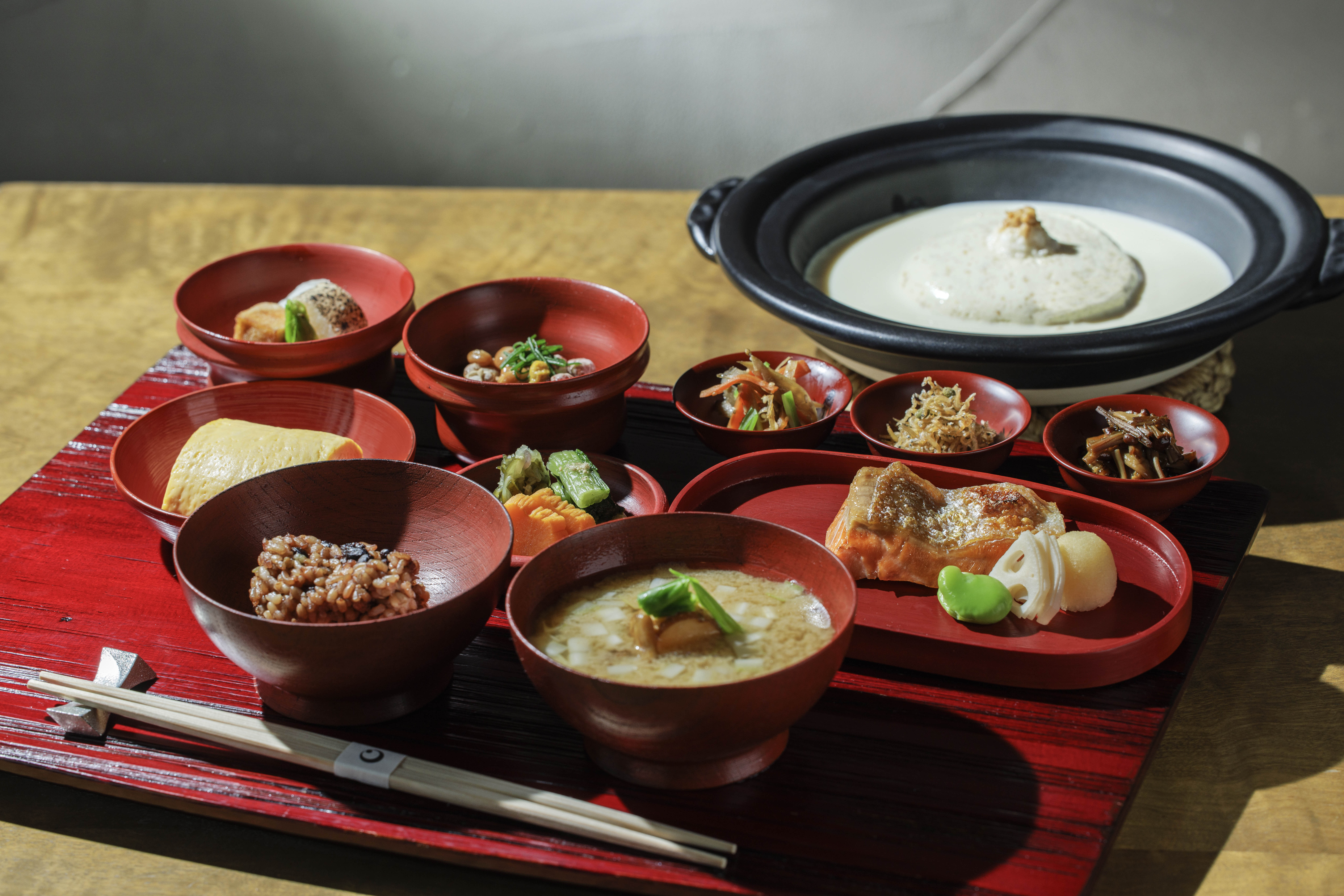 めざめの朝食